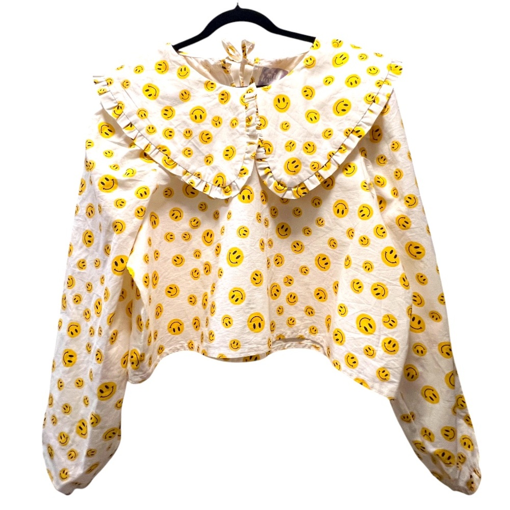 Mia Layzell Smiley Face Blouse- No Size Tag (Looks like a small. Can fit a med)